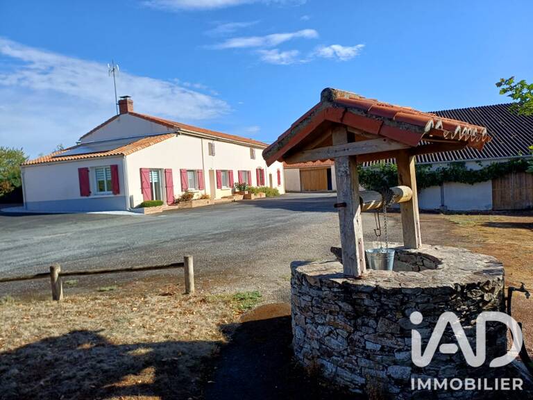 Vente Maison/villa 8 pièces — photo 1