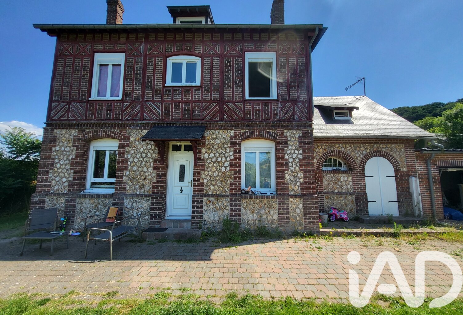 Vente Maison/villa 8 pièces — photo 1
