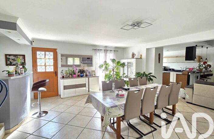 Vente Maison traditionnelle 7 pièces — photo 2