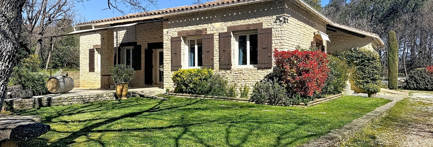 Maison 7 Pièces 140 m² à vendre à Gordes (84220)