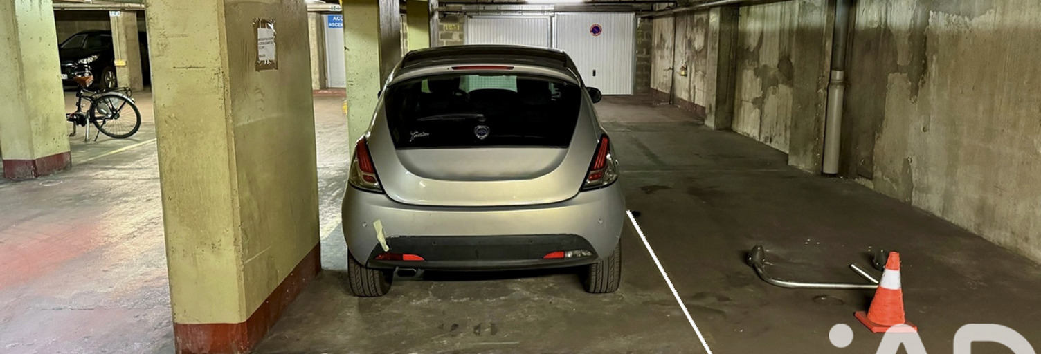 Garage  12 m² à vendre à Paris 9 (75009)