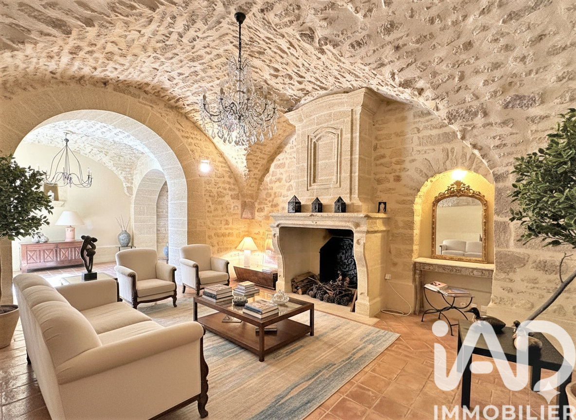 Castillon-Du-Gard - 184m² - 5p. - 3ch.