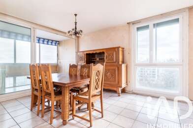 Appartement 4 pièces 180000 €