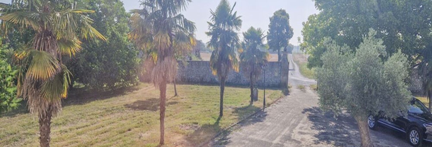 Maison 10 Pièces 1000 m² à vendre à Bougneau (17800)