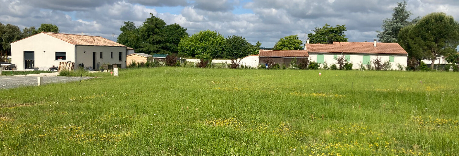 Terrain  633 m² à vendre à Saint-Vaize (17100)