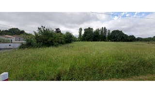 Terrain  800 m² à vendre à La Clisse (17600)