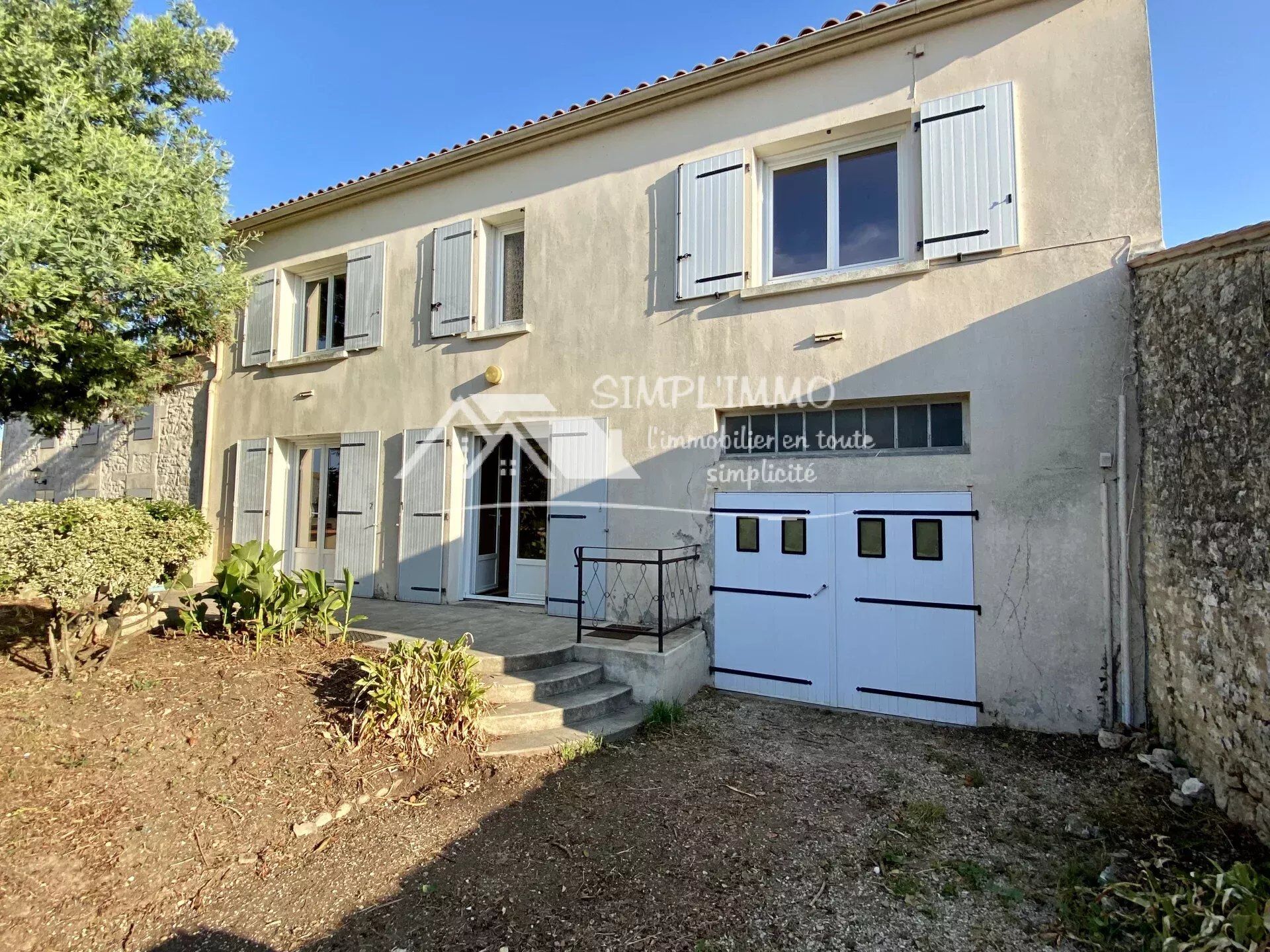 Villa / Maison  T5 à vendre Échillais 17620
