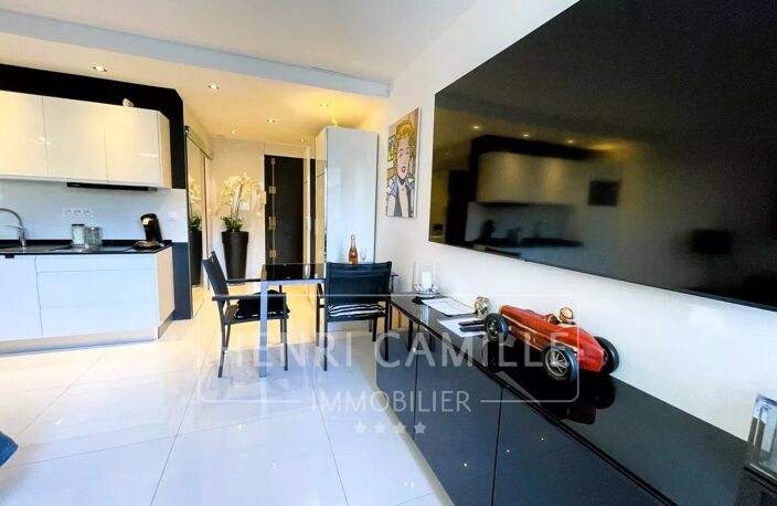 CANNES 'Banane' — photo 2