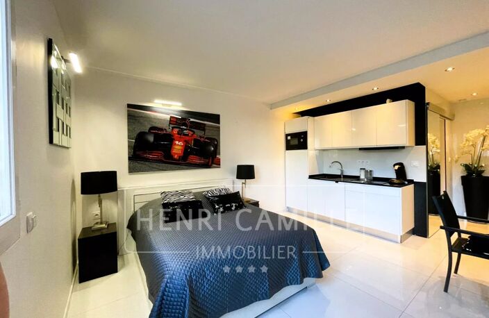 CANNES 'Banane' — photo 3