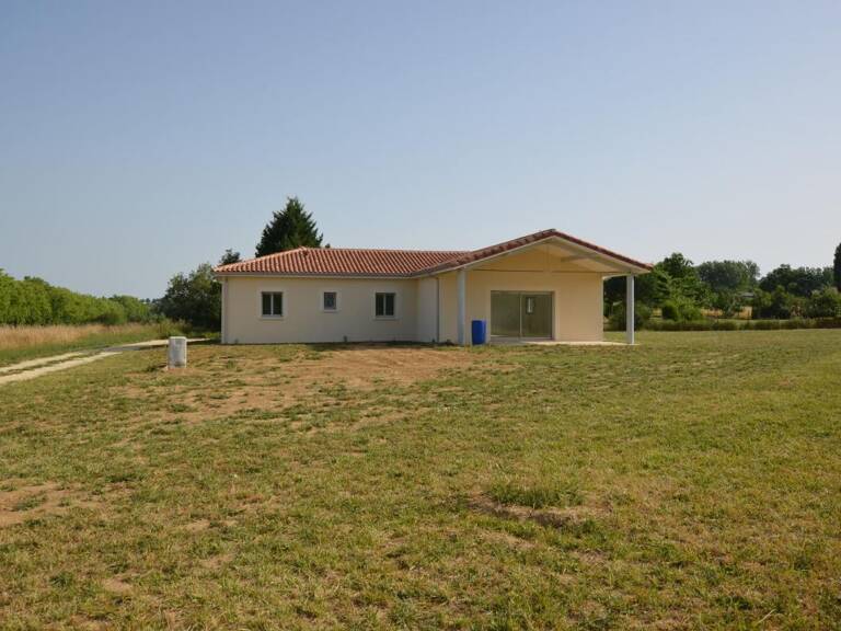A vendre, Gers, secteur de Condom : Maison de plain-pied neuve, très économe, 4 chambres, garage et jardin de 2 851m². Proche des commodités et services de base d'un village — photo 1