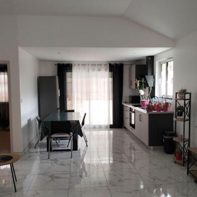 Maison 4 pièces 960 €