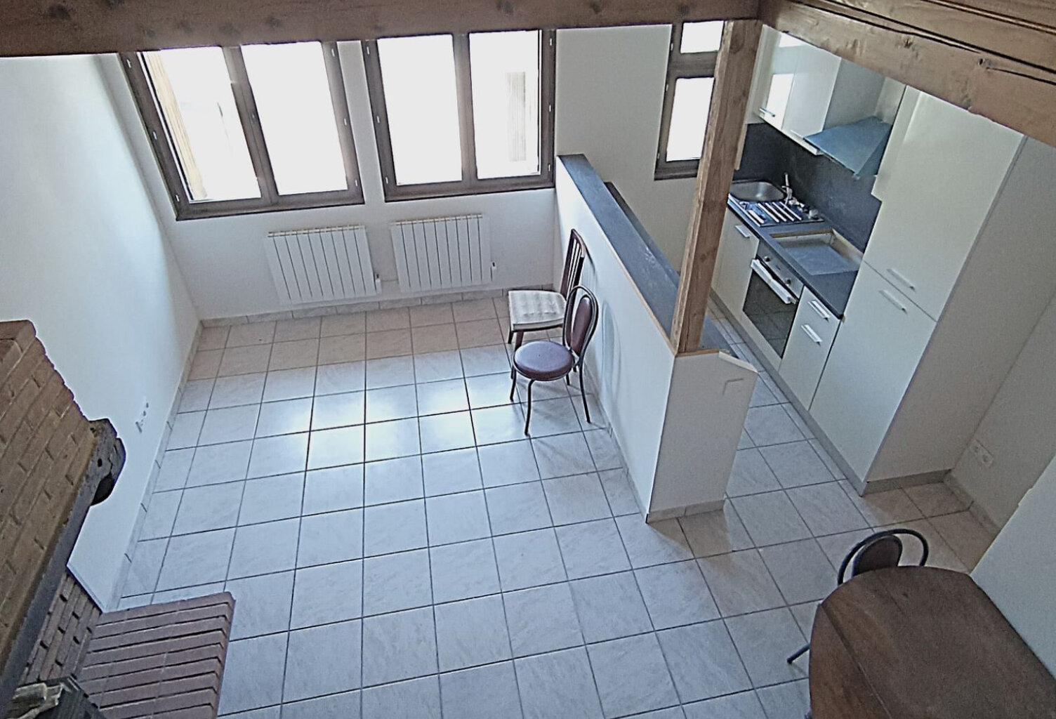 Maison de bourg rénovée - 3 pièces - secteur calme - CHATELDON (63290) — photo 1