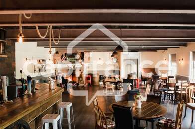 Commerce 3 pièces 218400 €