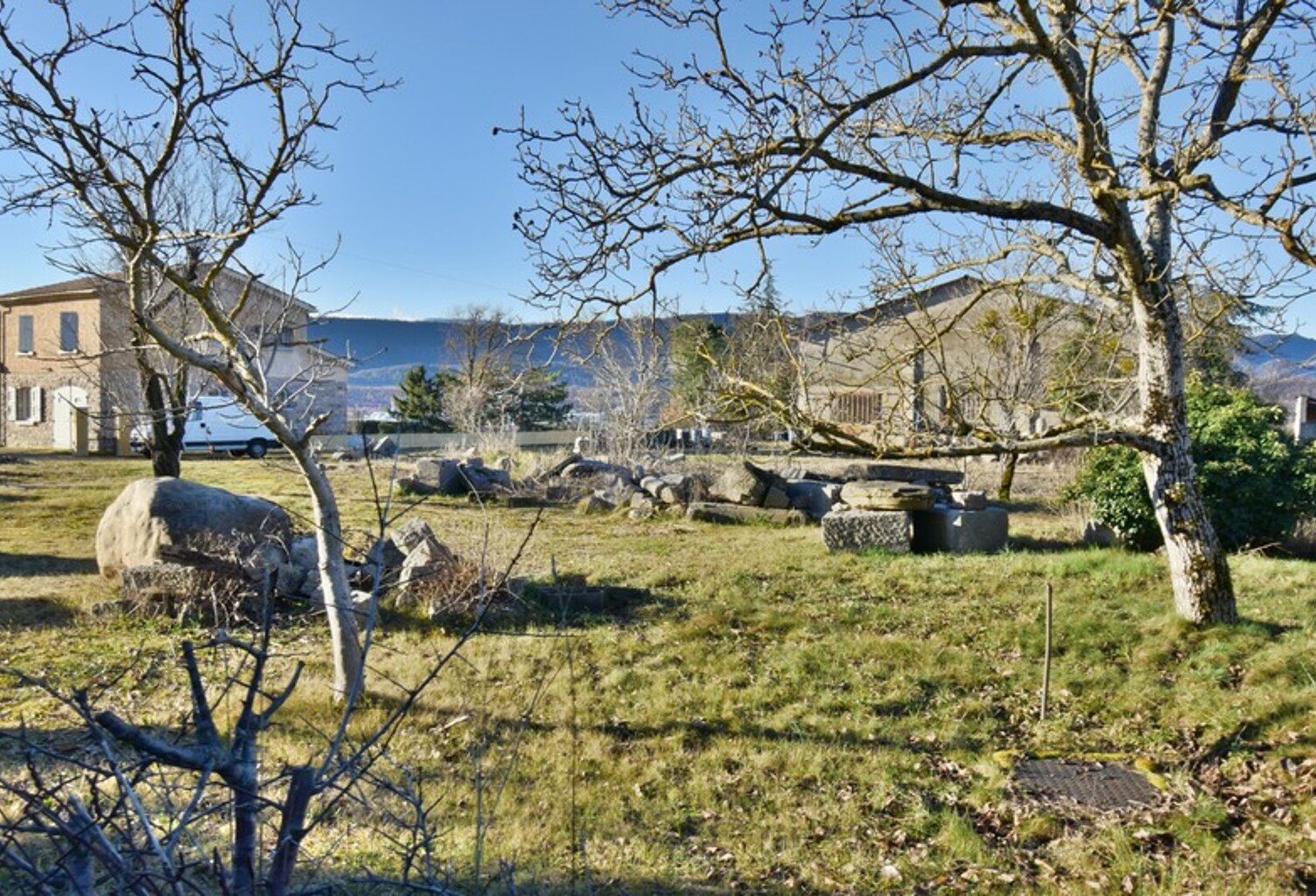 Terrain à vendre  SISTERON (04) — photo 1