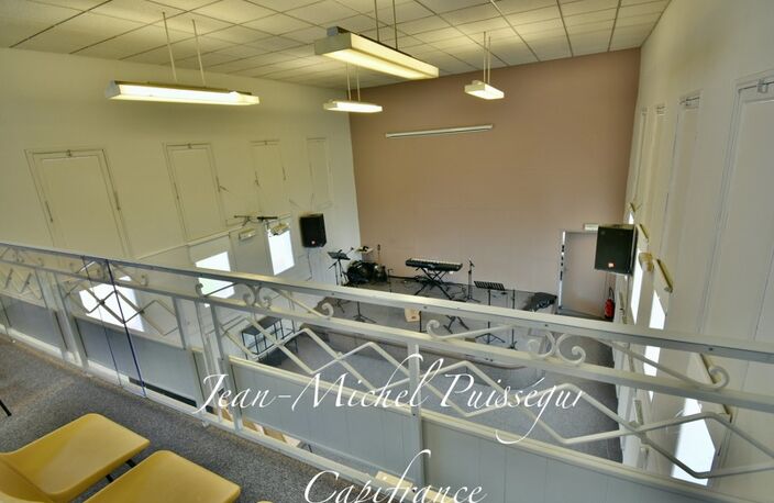Dpt Haute Garonne (31), à vendre SAINT GAUDENS Local Professionnel 170m2 + Stationnement Aérien — photo 2