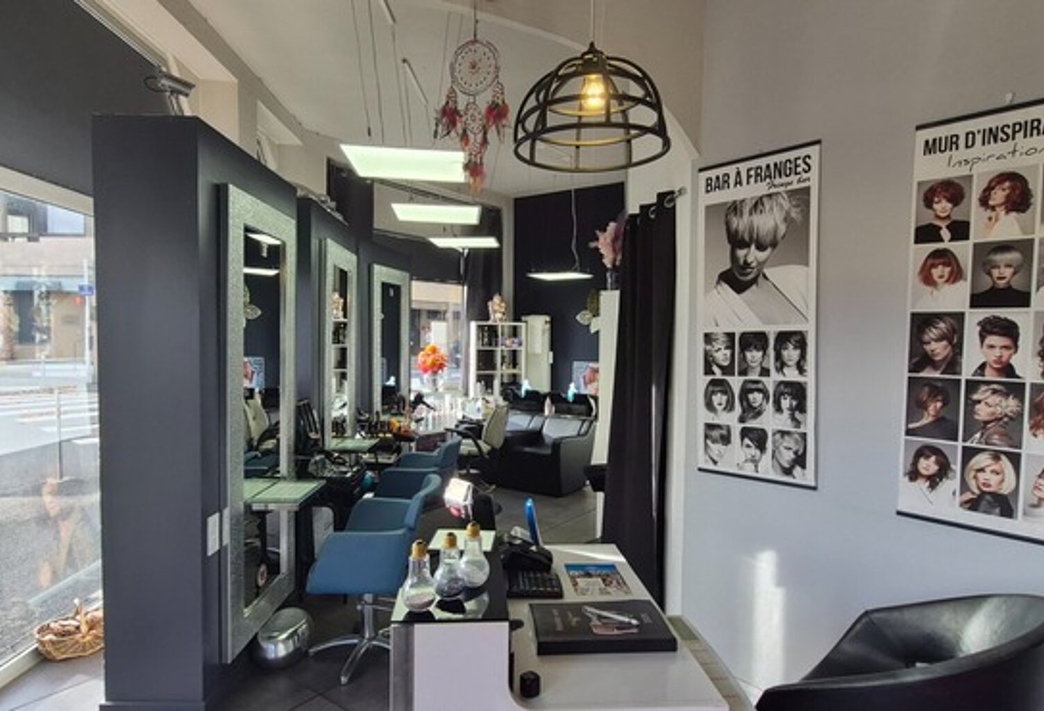 Fonds de commerce de coiffure à vendre à CLERMONT FERRAND (63) — photo 1