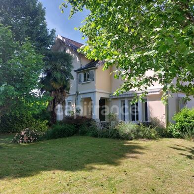 Maison 8 pièces 499000 €