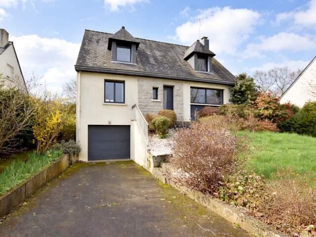 Maison familiale rénovée – 135 m² – 6 chambres – sous-sol complet – terrain 747 m² — photo du bien