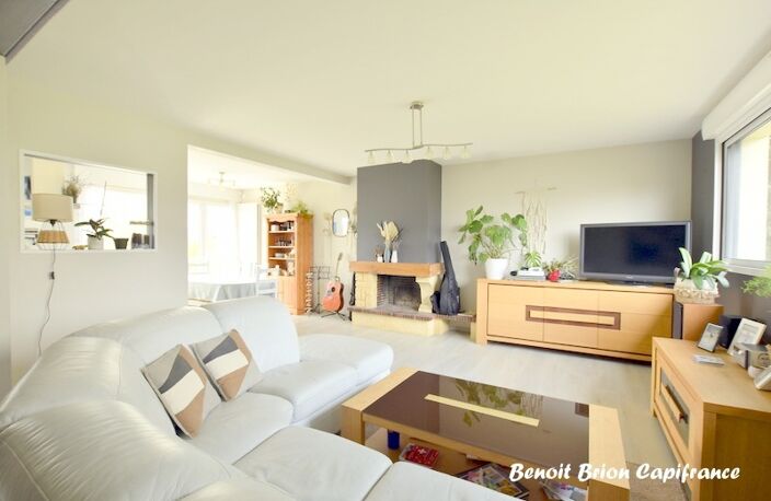 Maison familiale rénovée – 135 m² – 6 chambres – sous-sol complet – terrain 747 m² — photo 2