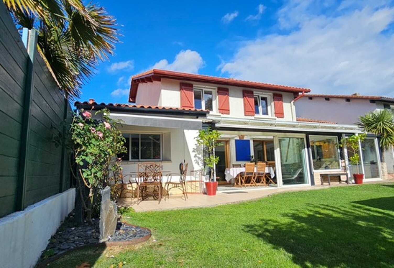 ANGLET - LUMINEUSE ET SPACIEUSE MAISON ENTOUREE DE NATURE - 125m2 environ — photo 1