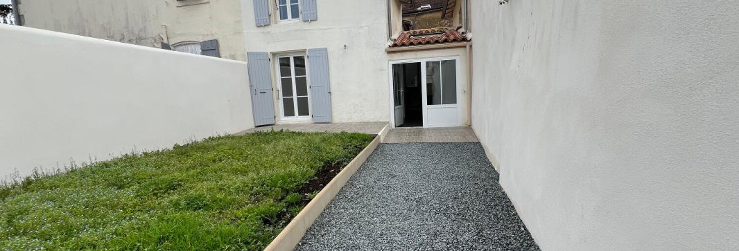 Maison 3 Pièces 77 m² à vendre à Saint-Jean-d'Angély (17400)