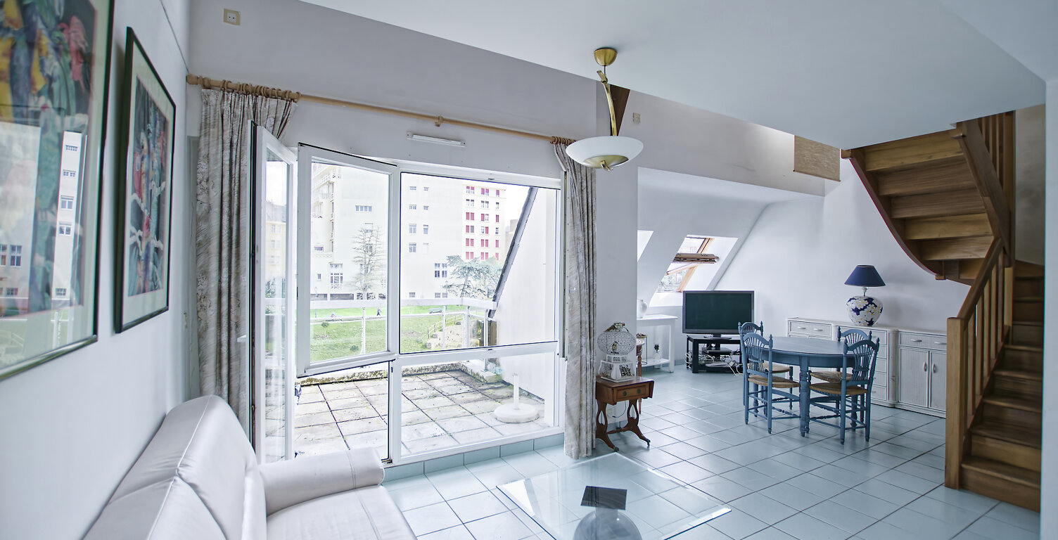 Appartement duplex vue mer dernier étage - Dinard centre-vil — photo 1