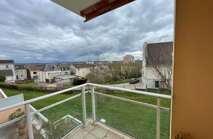 Appartement À Vendre — photo 2