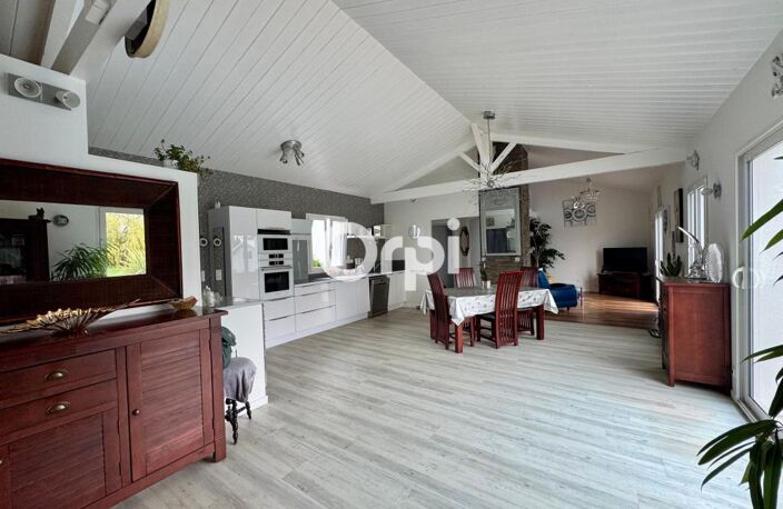 L'EGUILLE - MAISON - 107m² - 3 CHAMBRES - PISCINE — photo 4