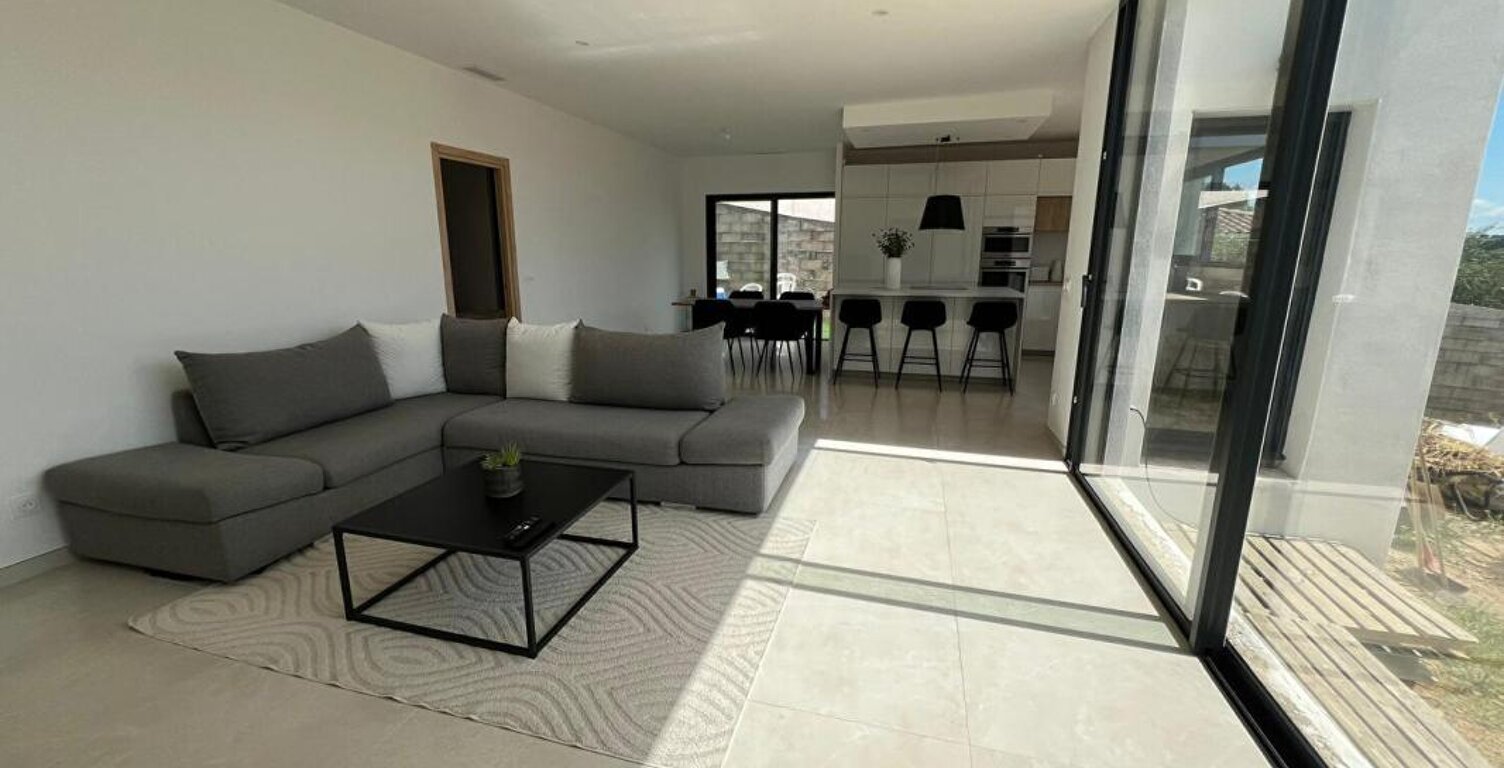 Très belle villa moderne dans les hauts de clermont — photo 1