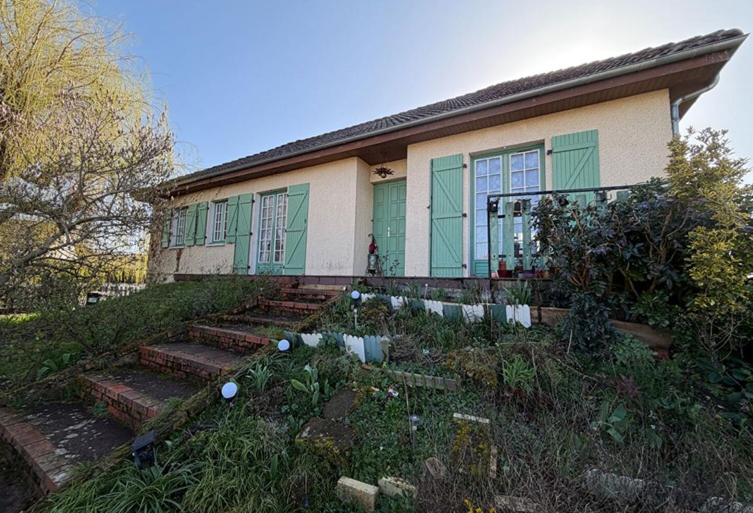 Joli pavillon sur sous sol dans un quartier calme de Sermoise sur Loire — photo 1