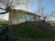 Joli pavillon sur sous sol dans un quartier calme de Sermoise sur Loire — photo 2