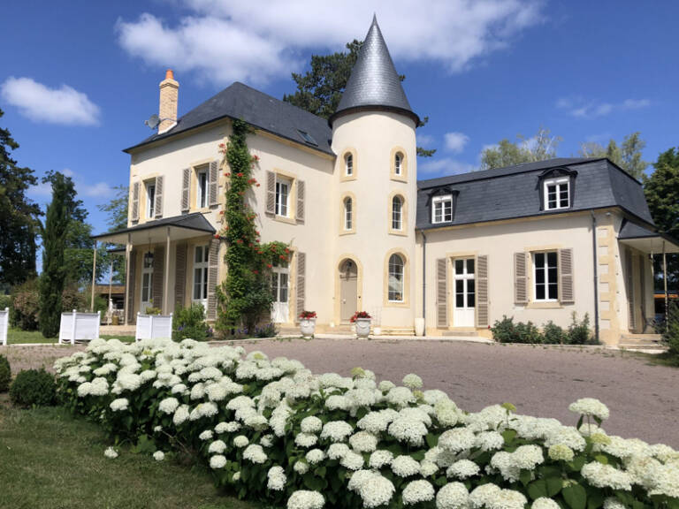 Manoir d'Exception à Sichamps - Charme, Élégance et Parc Arboré de 28 295 m² — photo 1