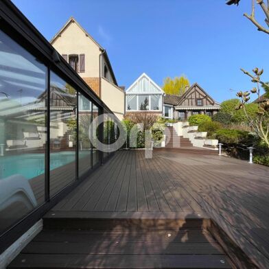 Maison 5 pièces 539900 €