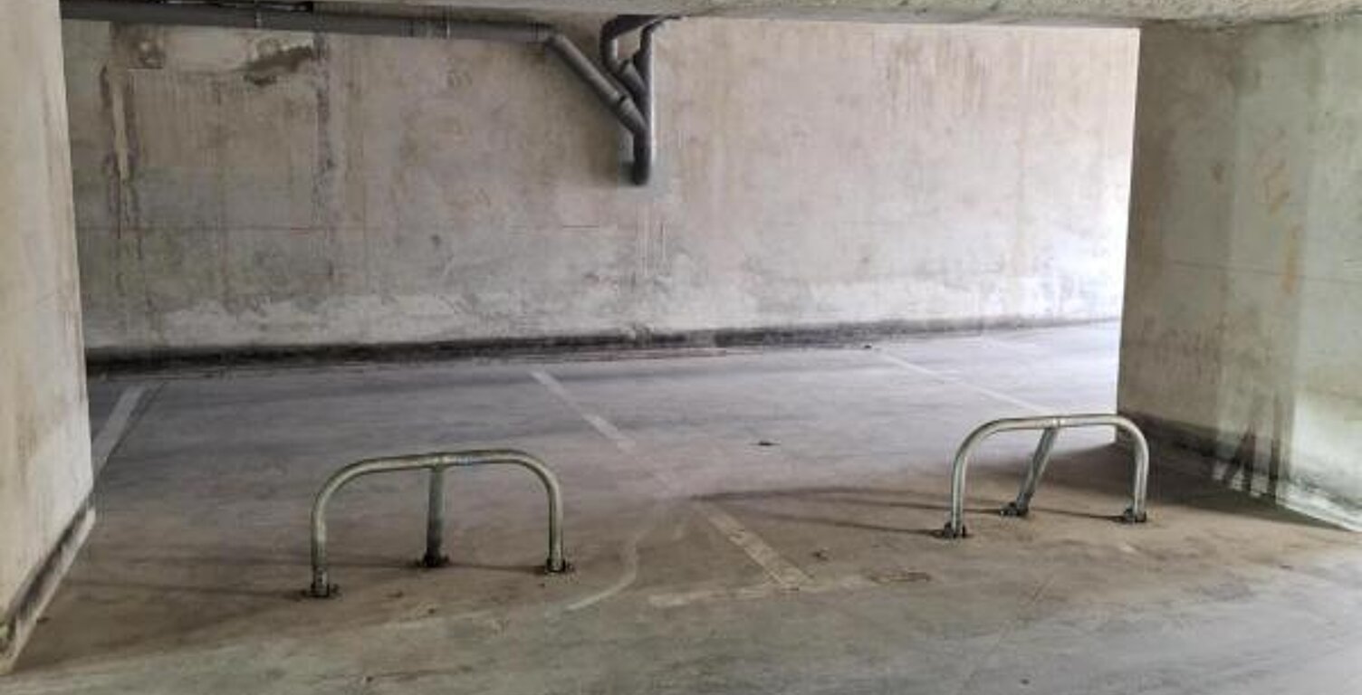 Place de parking couverte 27€ + TVA — photo 1