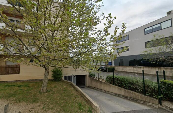 Place de parking couverte 27€ + TVA — photo 2