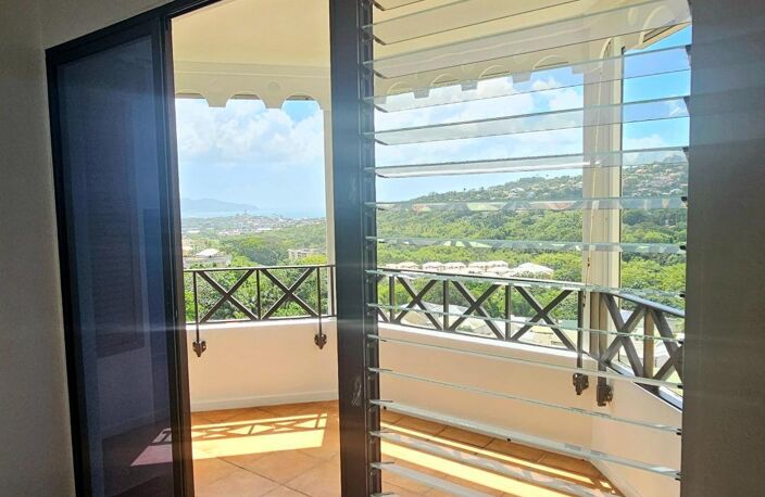 Duplex avec vue mer  Résidence Prestige de la Meynard  Fort-de-France — photo 4