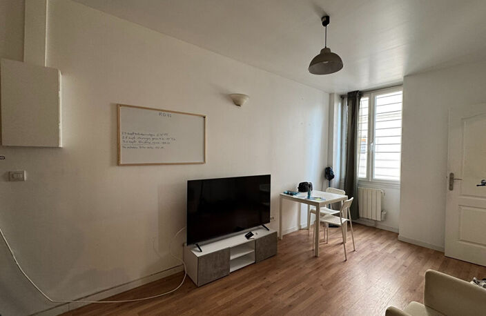 MAIRIE - 2 pièces avec cave Idéal investisseur ou primo-accédant — photo 2