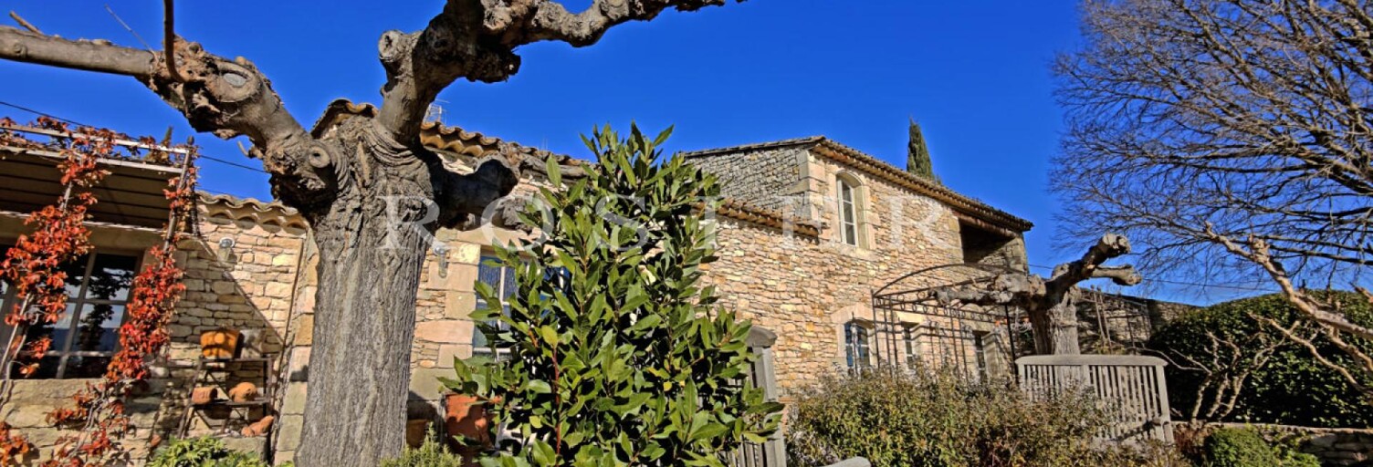 Maison 7 Pièces 220 m² à vendre à Gordes (84220)