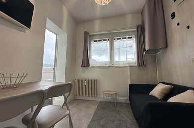 Appartement 2 pièces 587 €