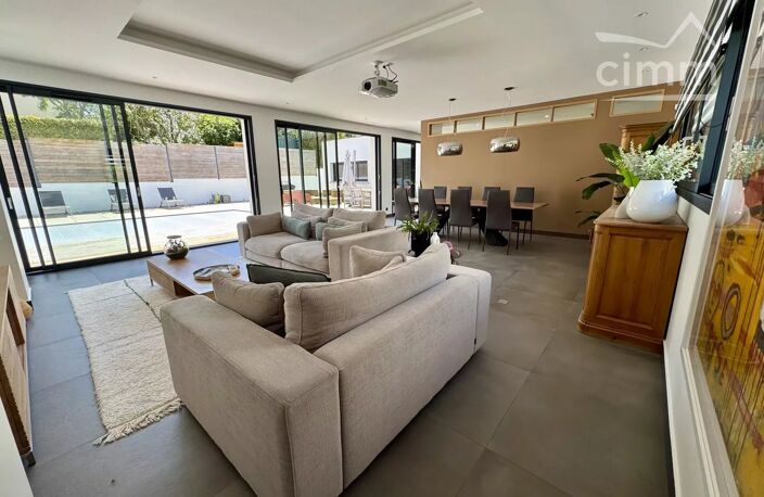 Maison contemporaine - 276 m² — photo 2