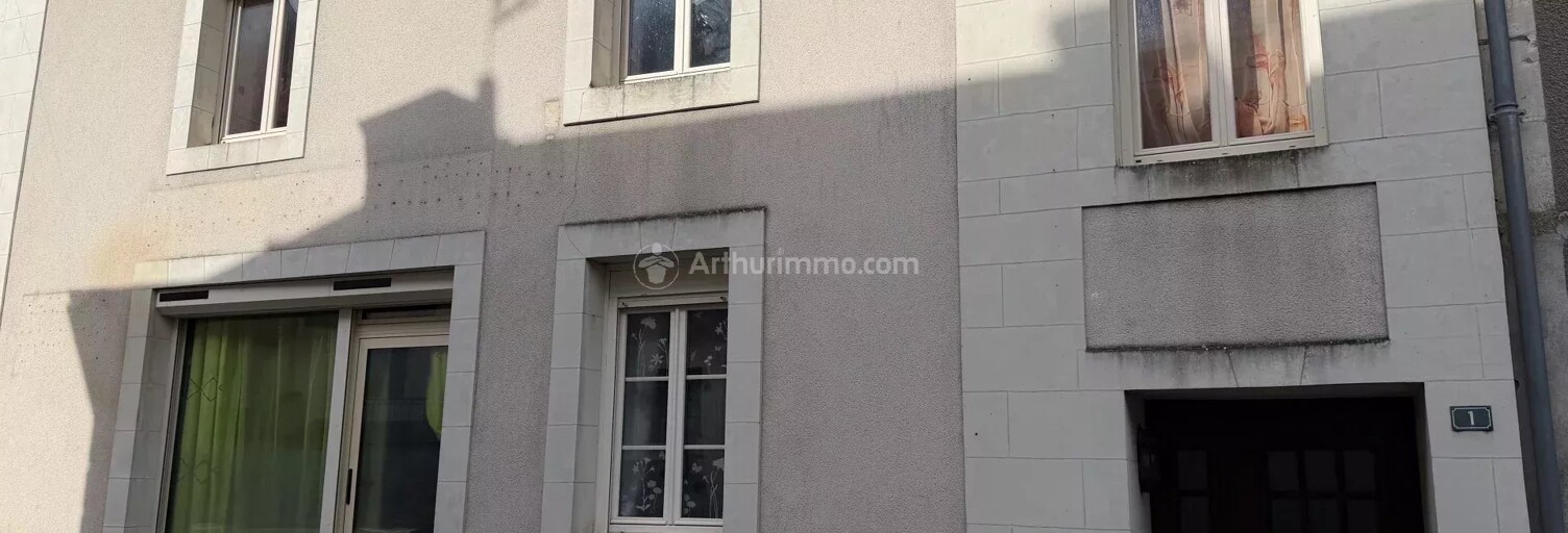 Maison 8 Pièces 249 m² à vendre à Courdemanche (72150)