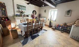 Maison 1 Pièce 208 m² à vendre à Saint-Cyr-sur-Menthon (01380)