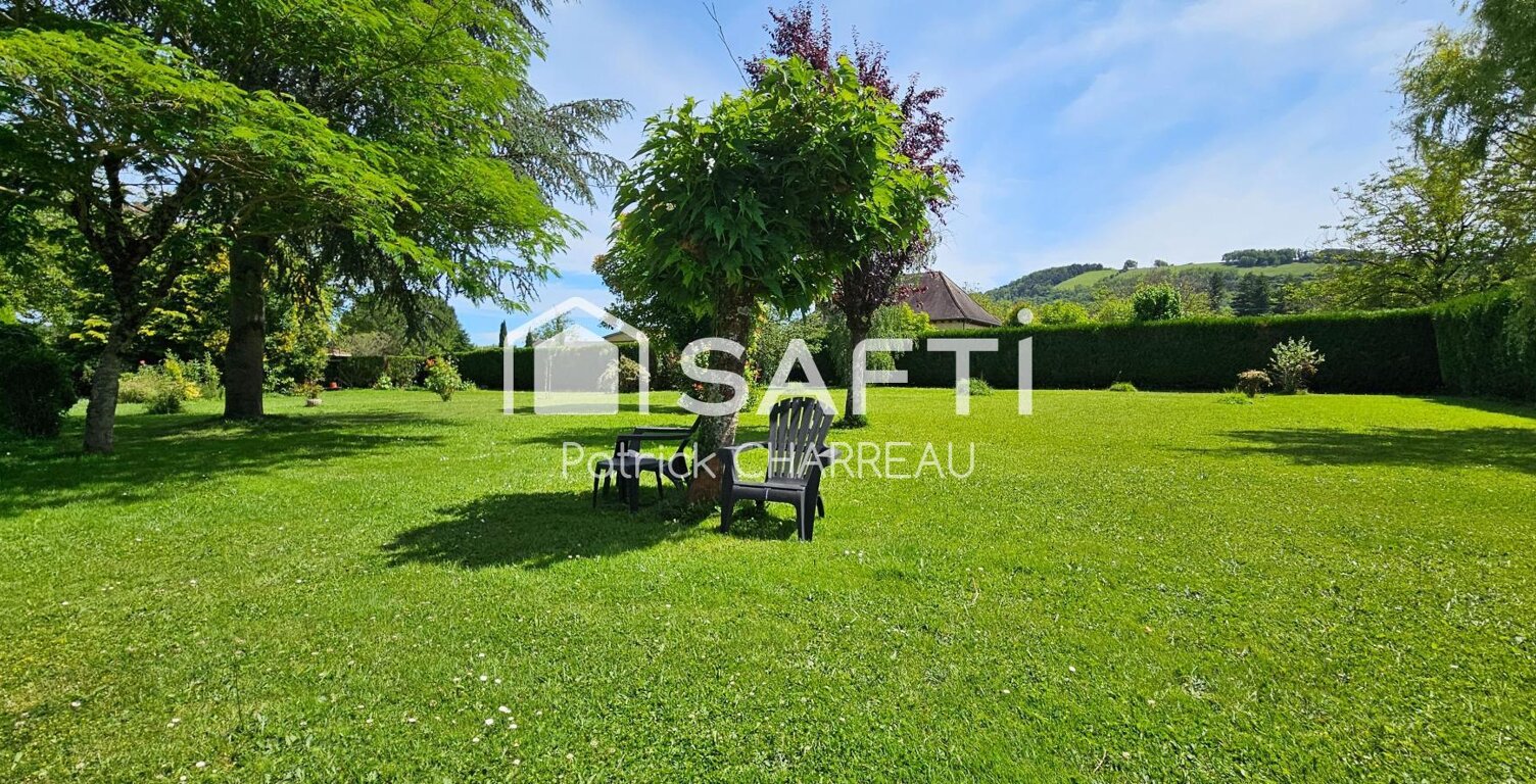 Parc arboré, Maison en pierres, 3 chambres, 130 m² — photo 1