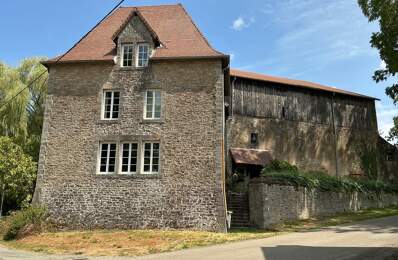 Maison 225 m², 9 pièces, 7 chambres,23 ares de terrain,638 m2 de dépendances. — photo du bien