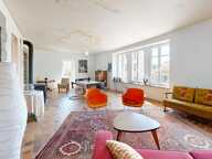 Maison 225 m², 9 pièces, 7 chambres,23 ares de terrain,638 m2 de dépendances. — photo 2