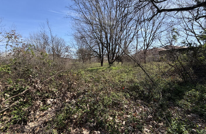 Terrain plat viabilisé de 1780m2 à bâtir — photo 2