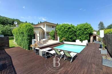 Maison 7 pièces 820000 €