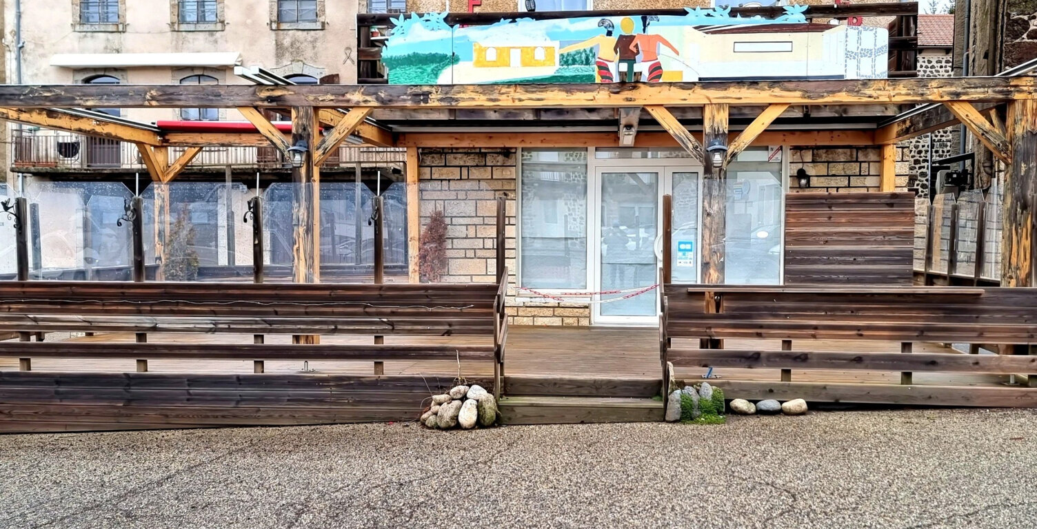 Dépt. 07 - A VENDRE à COUCOURON - MAISON DE VILLAGE AVEC BAR — photo 1