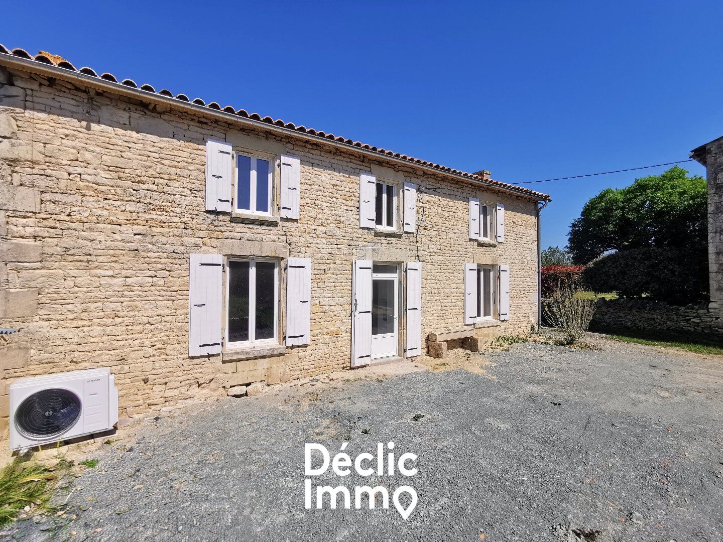 Villa / Maison  T5 à vendre Rochénard (La) 79270