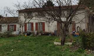 Maison 8 Pièces 200 m² à vendre à Saint-Bonnet-sur-Gironde (17150)